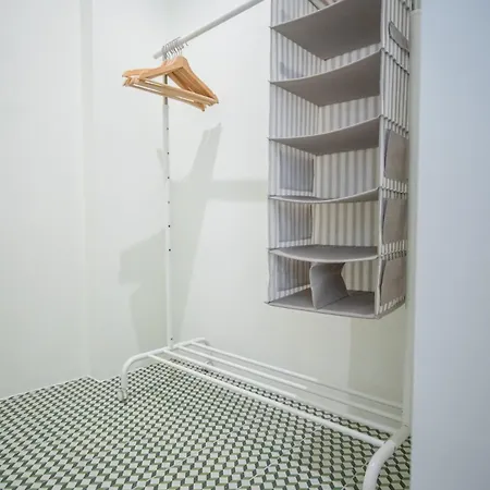 The Alluring - And Spacious 2 Bedroom Apartment