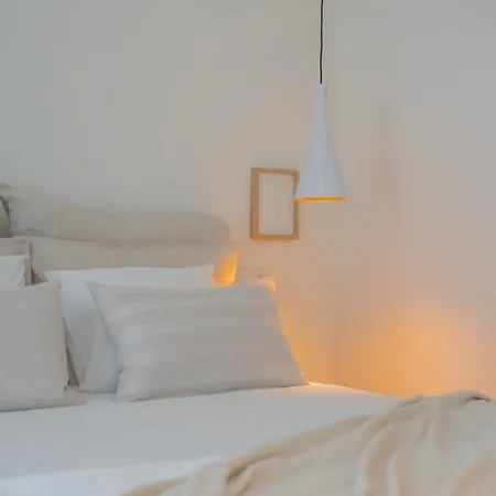 The Alluring - And Spacious 2 Bedroom Apartment