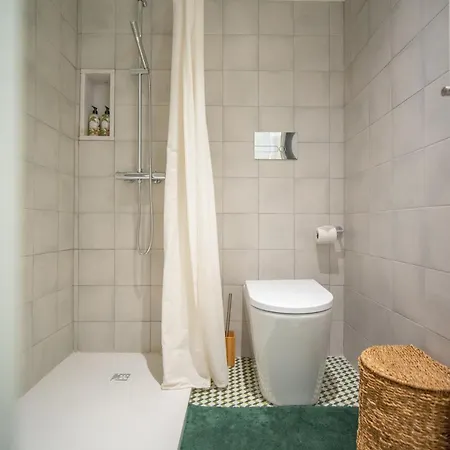 Apartment The Alluring - And Spacious 2 Bedroom *