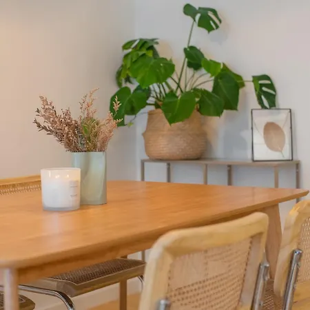 The Alluring - And Spacious 2 Bedroom Apartment Porto