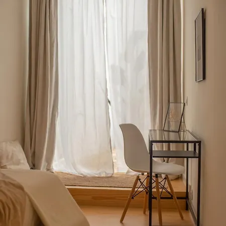 The Alluring - And Spacious 2 Bedroom