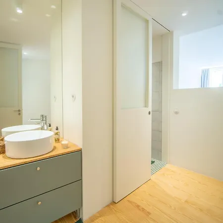 The Alluring - And Spacious 2 Bedroom