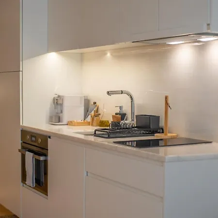 The Alluring - And Spacious 2 Bedroom Porto